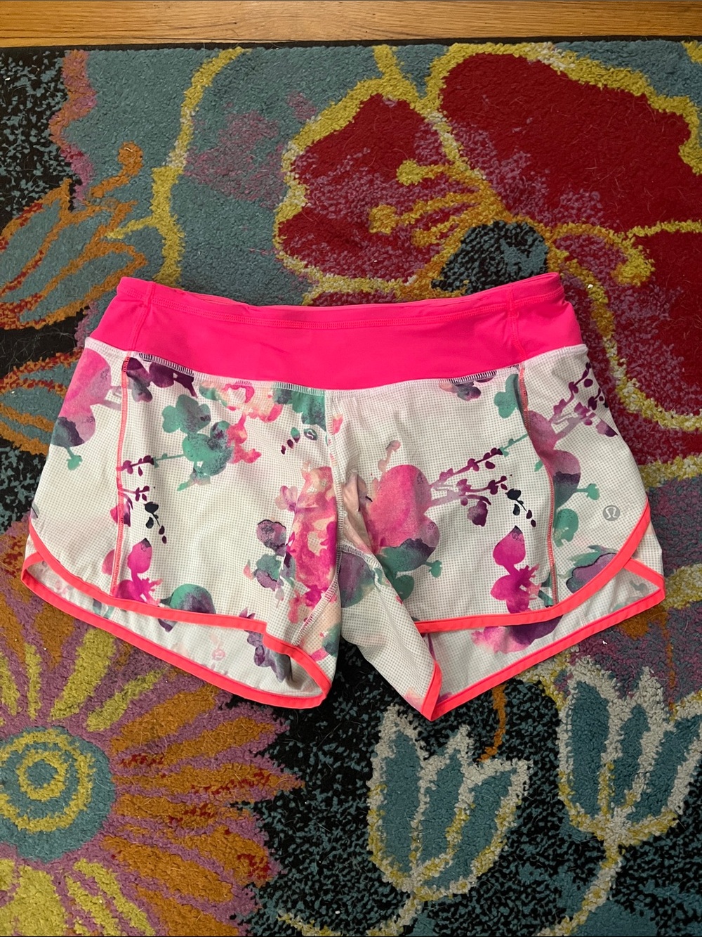 Lululemon Athletica Turbo Run Short Women’s 6 Blurred Blossom